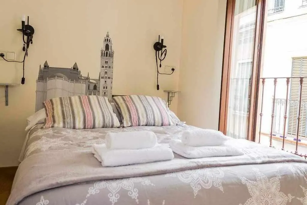 Casa Con Piscina Junto Catedral De Sevilla 0*, Seville Spain
